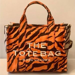 Marc Jacobs The Tote Bag Tiger Stripe Tote Medium